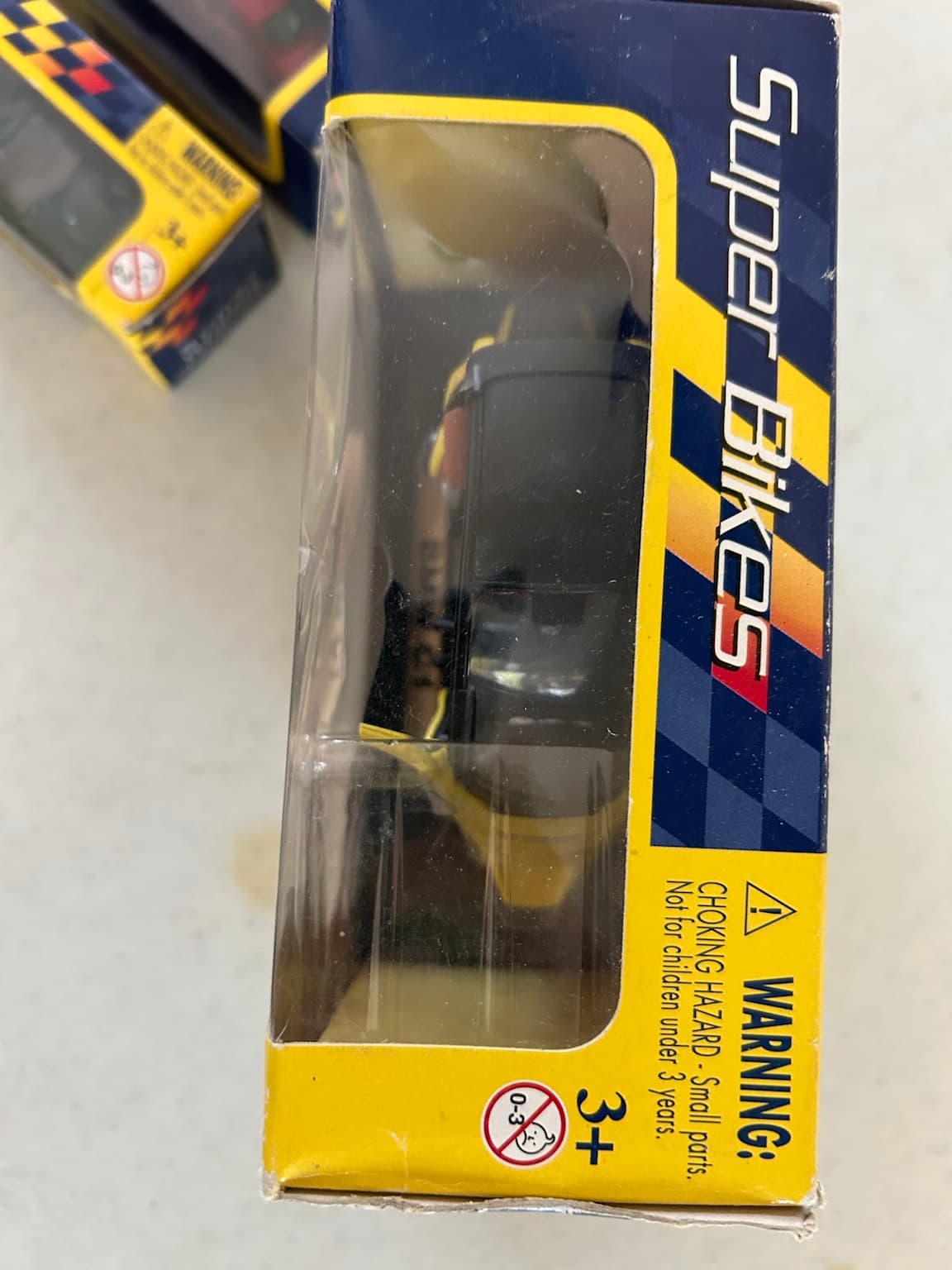 Motor Max Super Bikes Lot:  BMW C1 1:18 Scale , Mercury Coupe 1:64 Scale No 73601 & Form Mustang - Thumbnail 6