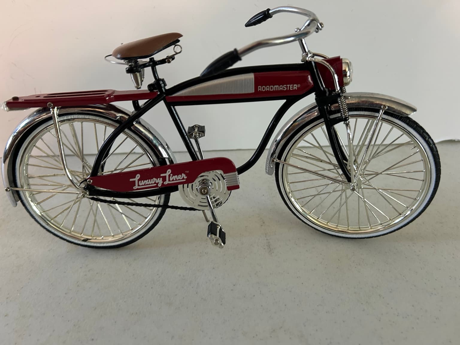 Roadmaster Luxury Liner Die Cast Bicycle Model - Thumbnail 5