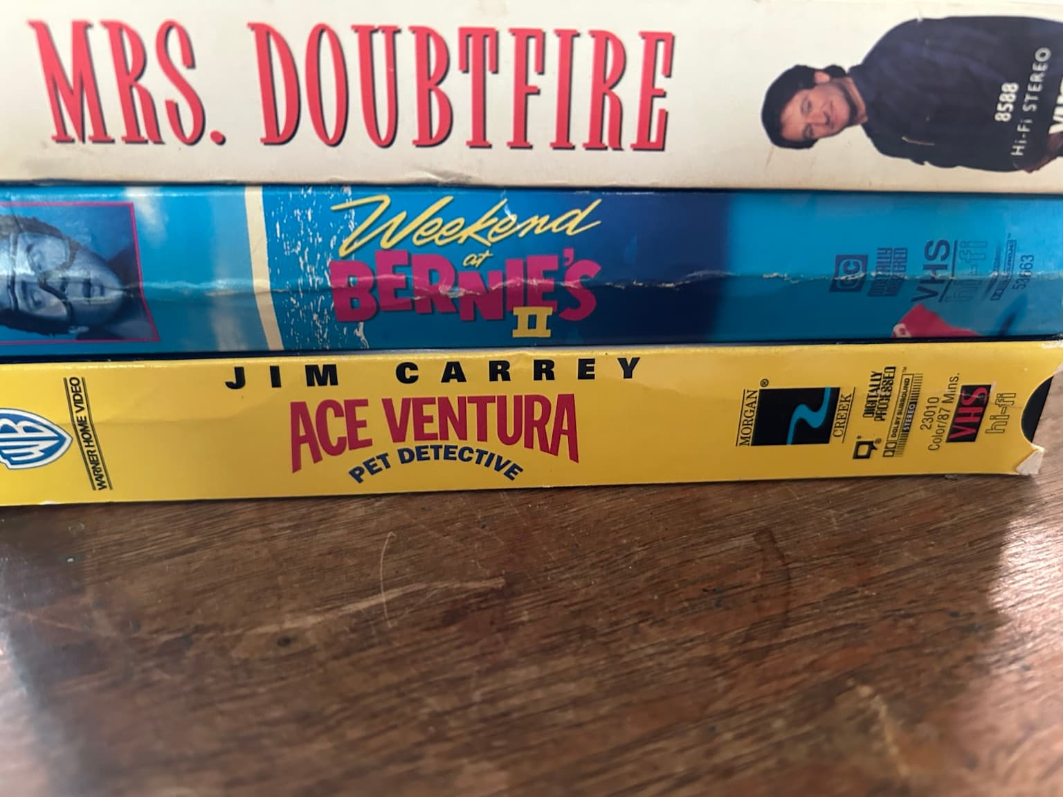 VHS Movie Lot Mrs Doubtfire Ace Ventura Weekend at Bernies II Comedy Bundle - Image 1