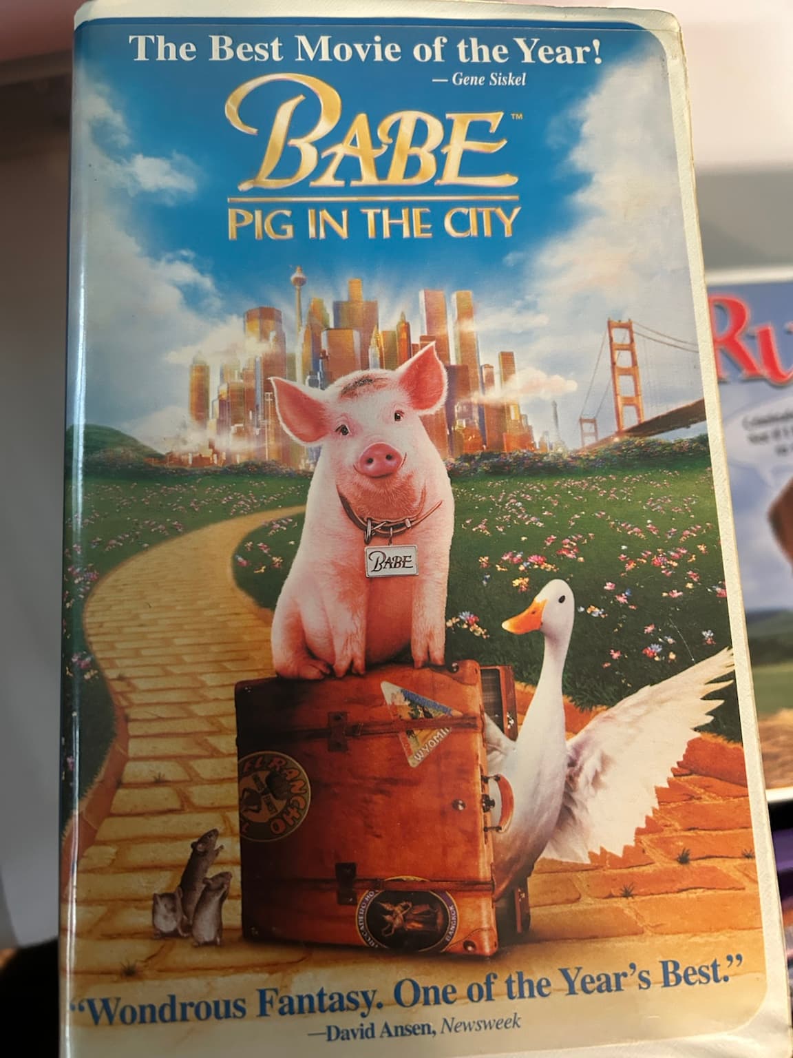 Family VHS Lot 10 Tapes Babe Free Willy Cats & Dogs Kids Movies - Thumbnail 3