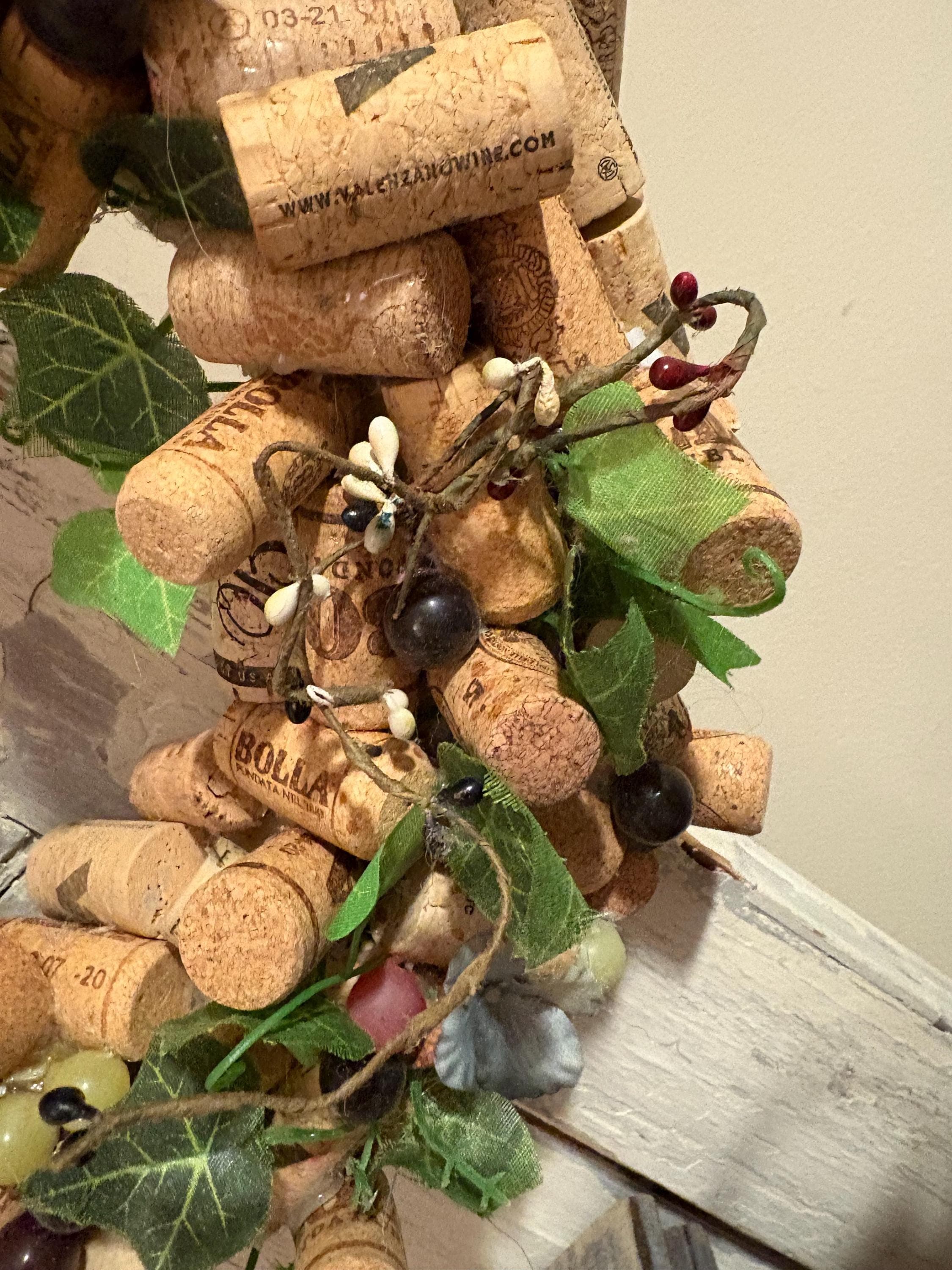 wine cork wreath - Thumbnail 3