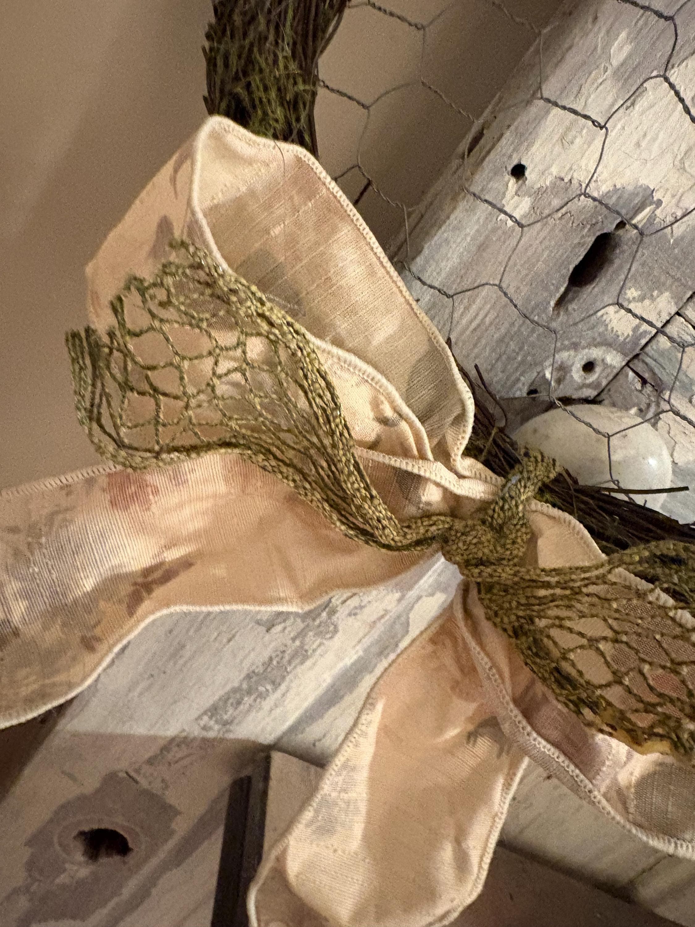 Easter bunny head wreath - Thumbnail 2