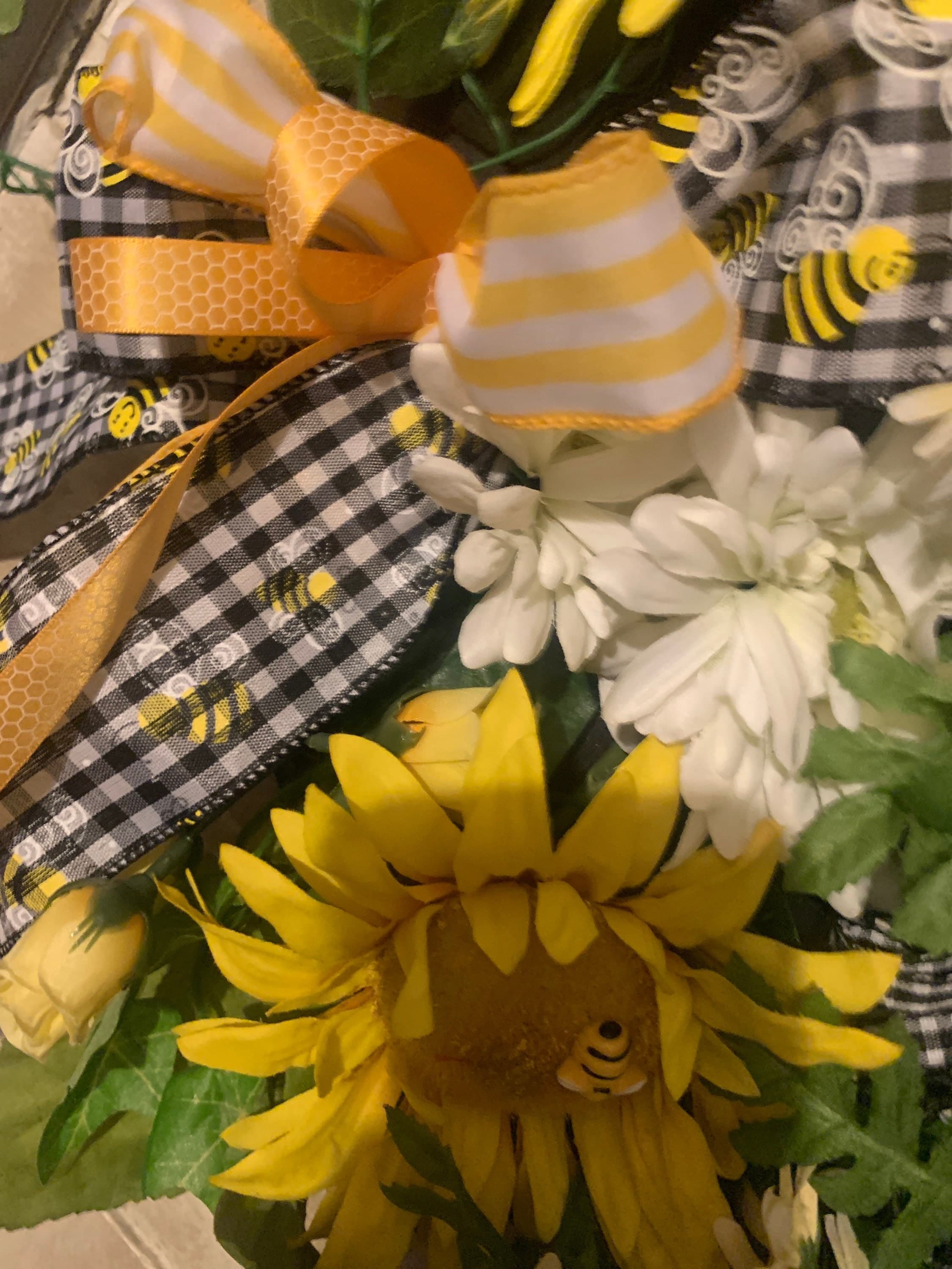 Sunflower and Bee Wreath - Thumbnail 2