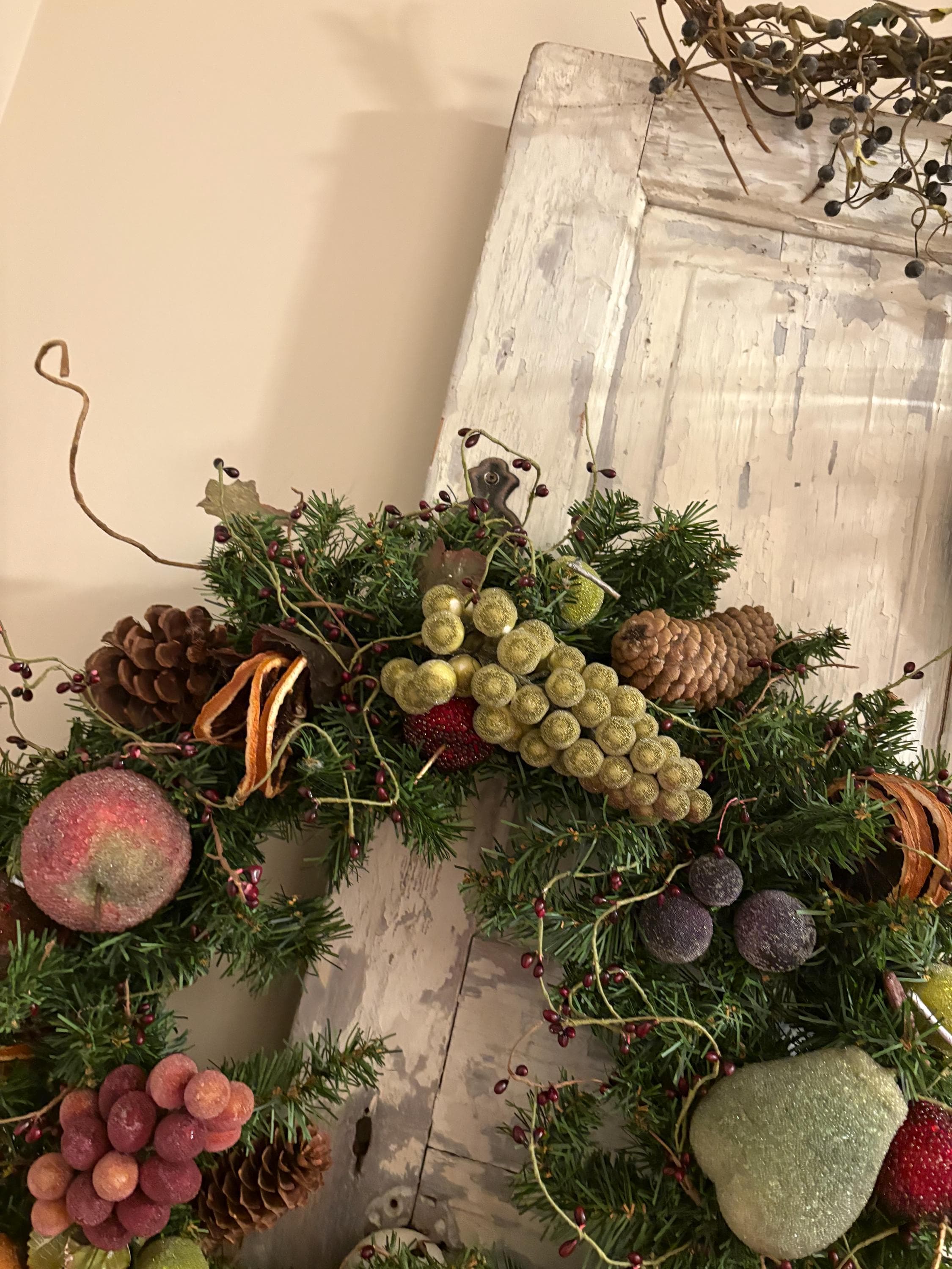 Large Sugared Fruit Wreath - Thumbnail 4