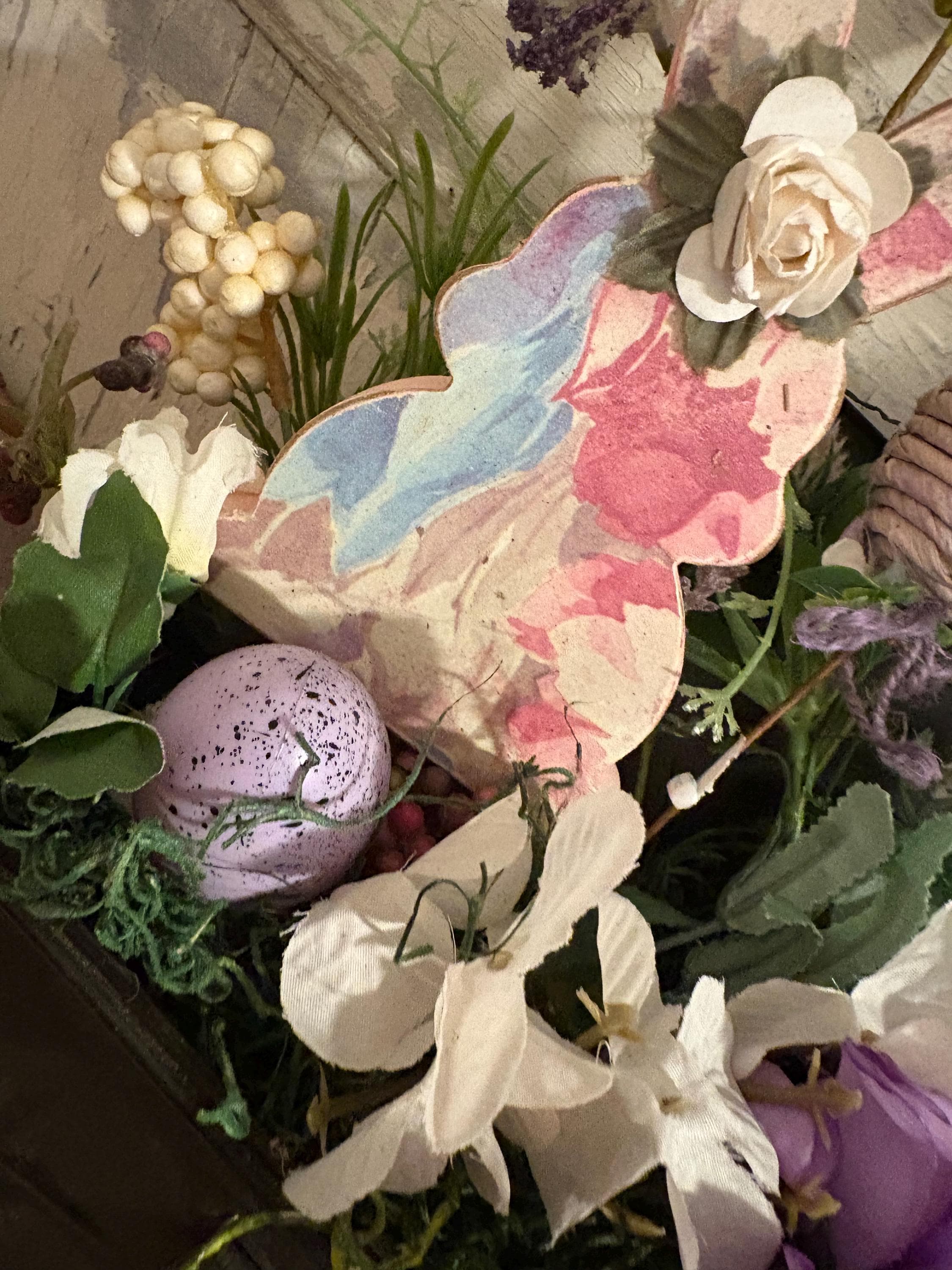 Easter floral arrangement - Thumbnail 2