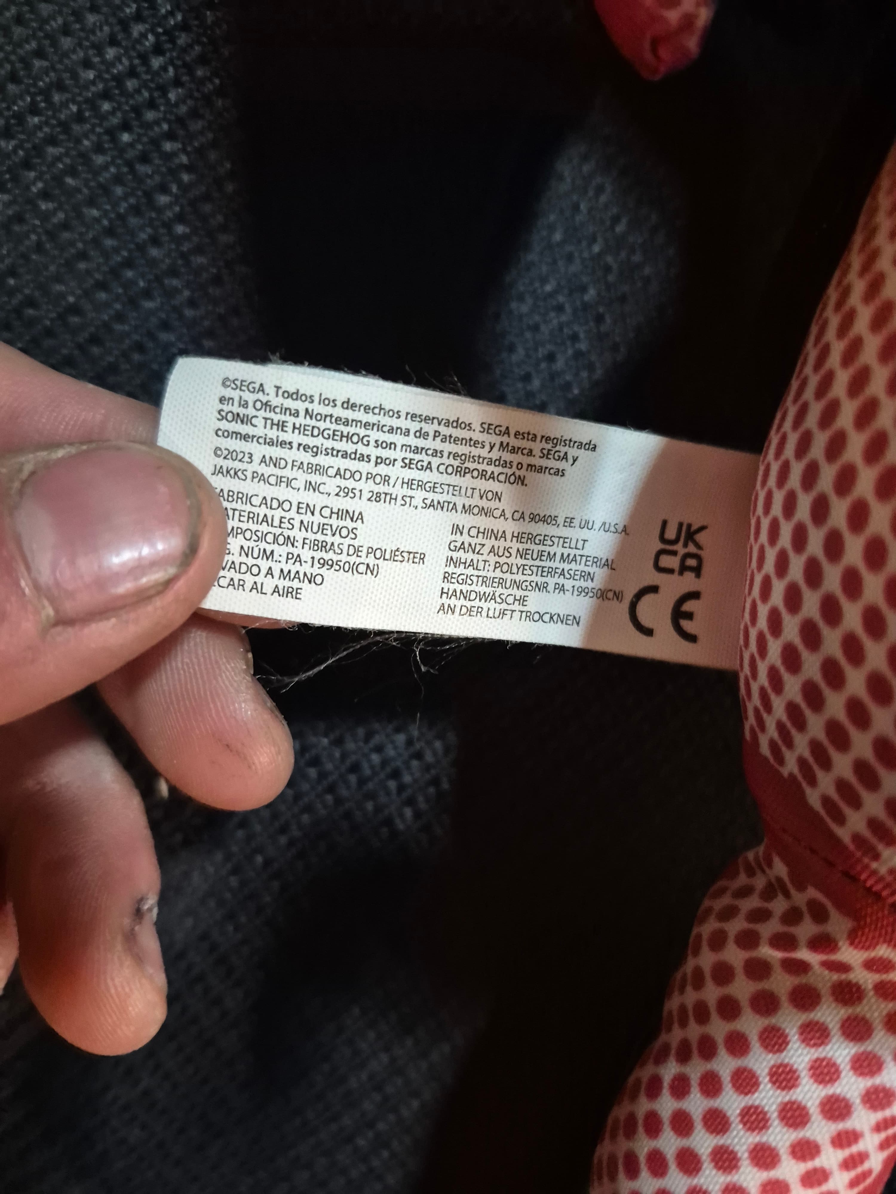 knuckles plush from Sonic the Hedgehog - Thumbnail 6