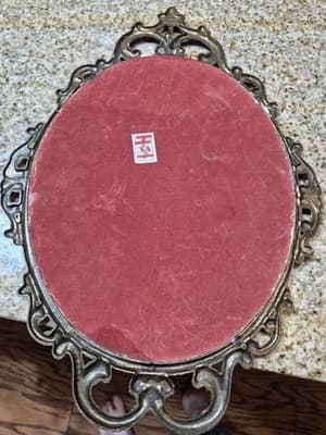 HiMARK Victorian "Pinky" and "Blue Boy" Photo Frame 17x13in Antique Brass - Thumbnail 5