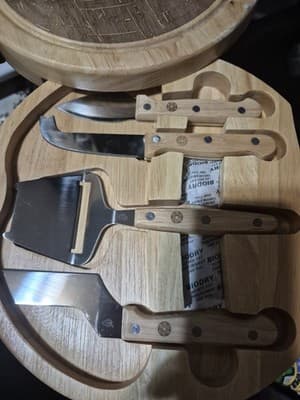 Star Wars Death Star Cheese Board & Knife Set, Stormtrooper Design, 5-Piece - Thumbnail 2