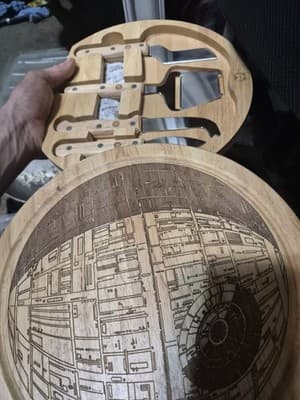 Star Wars Death Star Cheese Board & Knife Set, Stormtrooper Design, 5-Piece - Thumbnail 4