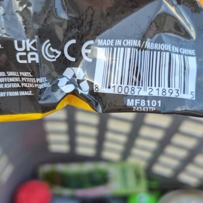 PhatMojo The Electric State Minifigures Blind Pack Marshall Blitz Penny Pal - Thumbnail 4