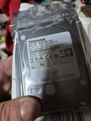 Toshiba THNSNJ1T02CSY 1TB 2.5 Inch SATA SSD Solid State Drive 80%-89% Health - Image 1