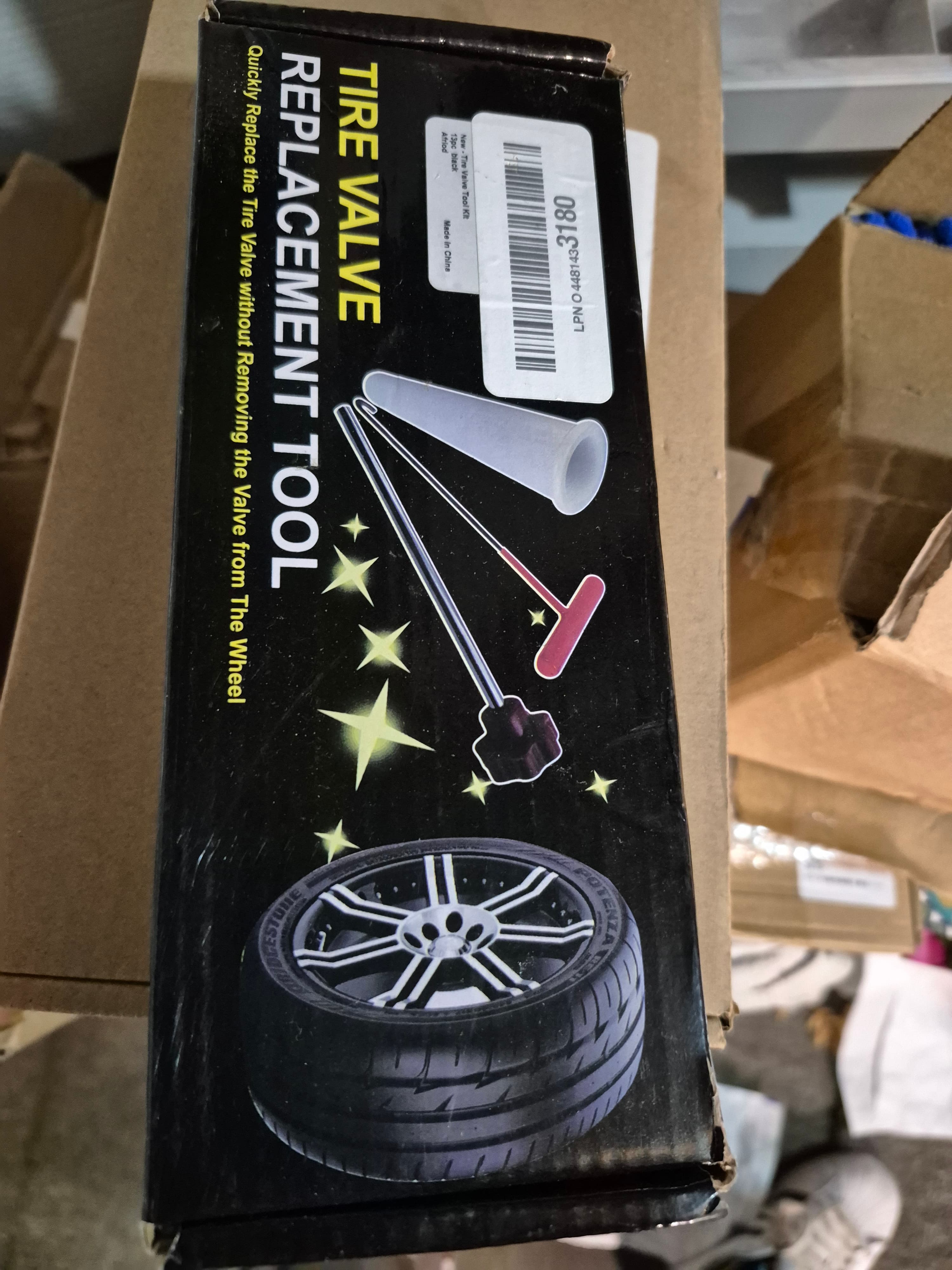 Tire Valve Replacement Tool - Easy Removal & Installation - Image 1