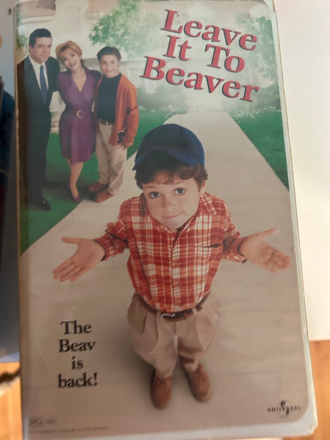 Comedy Family VHS Lot 10 Tapes – Mrs. Doubtfire, E.T., Ace Ventura, Rugrats & More - Thumbnail 3