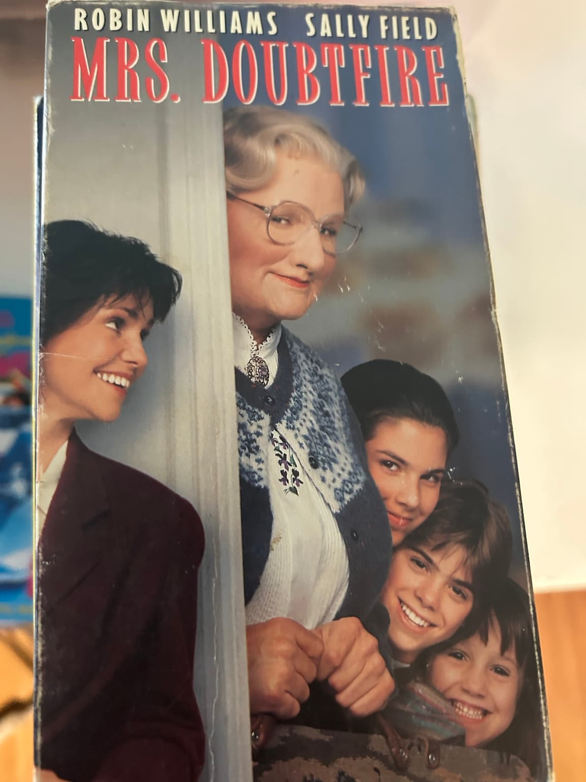 Comedy Family VHS Lot 10 Tapes – Mrs. Doubtfire, E.T., Ace Ventura, Rugrats & More - Thumbnail 9