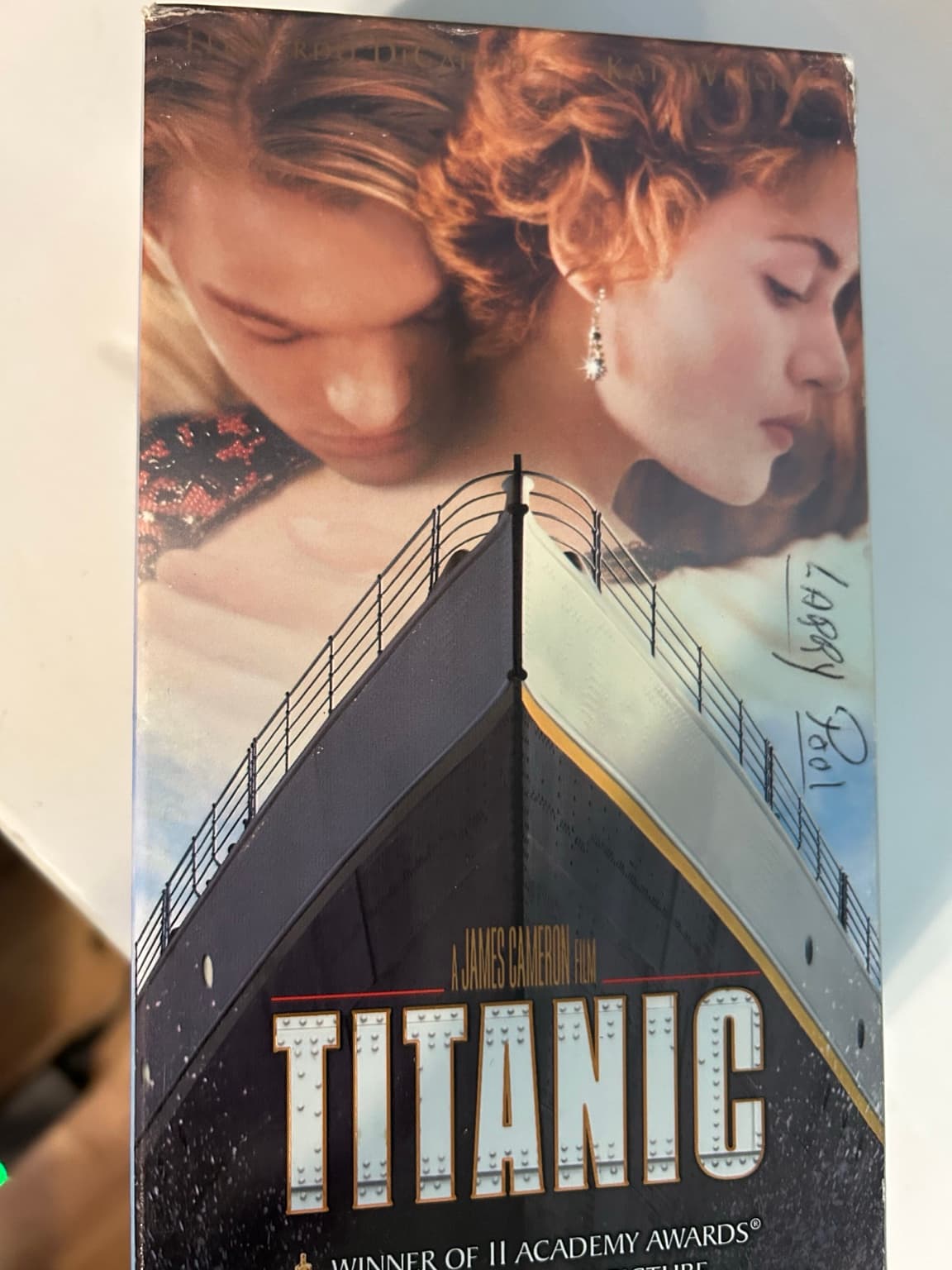 VHS Movie Lot 6 Titles – Titanic, Pearl Harbor, Wizard of Oz, Black Stallion & More - Thumbnail 7