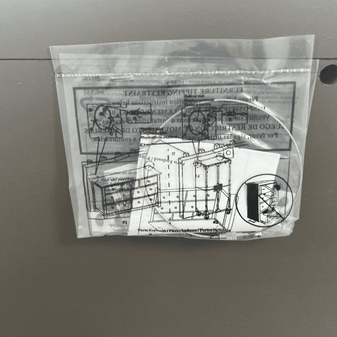 Hooker Furniture Modern Mood Bachelors Chest - Thumbnail 10