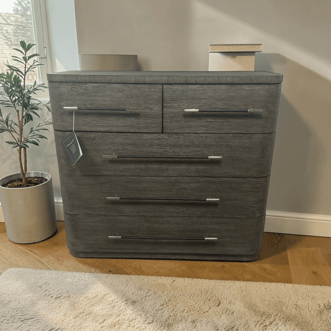 Hooker Furniture Modern Mood Bachelors Chest - Image 1