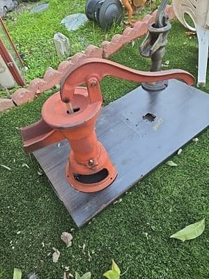 Vintage Cast Iron Manual Hand Well Water Pitcher Pump - Image 1