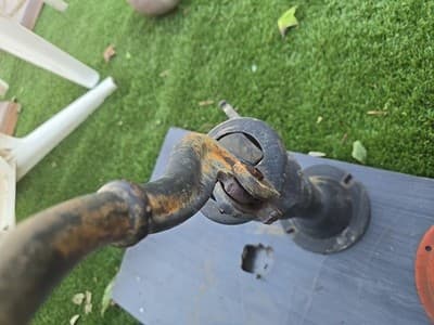 Antique Cast Iron Hand Water Pump Outdoor Well - Thumbnail 3