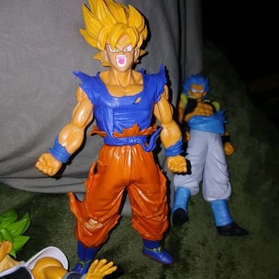 6 pcs Dragon Ball Z Figures Set: 7" Super Saiyan Goku Son Gokou Vegeta & Broly - Image 1