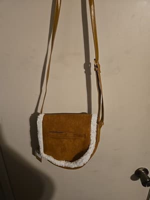 Bearpaw Shearling Trim Crossbody Saddle Bag- - Thumbnail 6