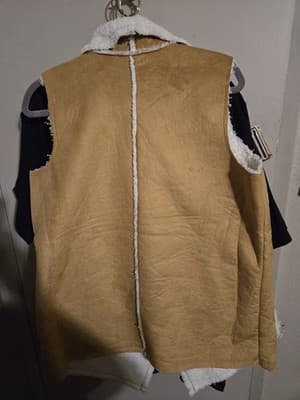 Denim & Co. Naturals Reversible Faux Suede to Sherpa Women's Vest Size L - Thumbnail 3