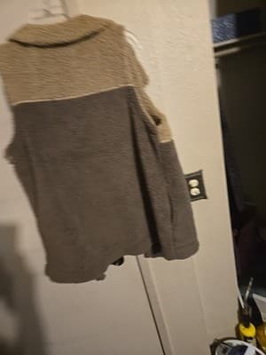 Koolaburra by UGG Size Large Brushed Back Sherpa Vest - Thumbnail 4