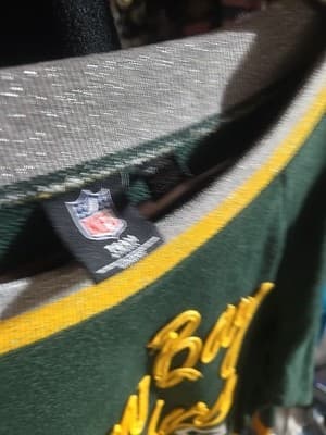 NFL Green Bay Packers Officially Licensed Women's Hail Mary Sweatshirt G-III - Thumbnail 2