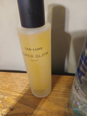 TAN-LUXE SUPER GLOW BODY 5.07 fl oz SELF-TAN SERUM - Image 1