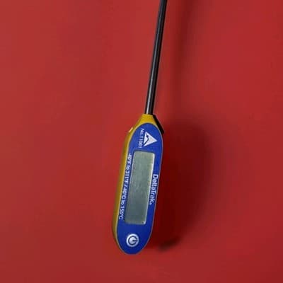 DeltaTrak Jumbo Display Auto-Cal Reduced Tip Probe Thermometer 11081 - Thumbnail 2