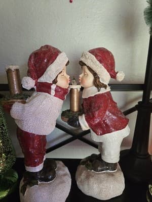 Light up Resin Christmas Children Figures - Image 1