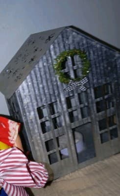 Barbara King Illuminated Metal House w/ Wreath and Snowflake Roof - Image 1