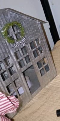 Barbara King Illuminated Metal House w/ Wreath and Snowflake Roof - Thumbnail 2