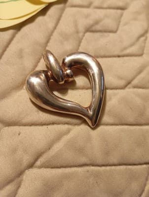 925 Sterling Silver Vintage Open Puffy Floating Love Heart Pendant PT20751 - Image 1