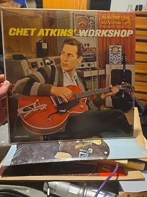 RCA Victor Chet Atkins' Workshop LSP-2232 The Guitar Genus - Thumbnail 2