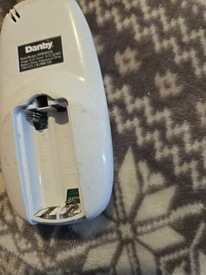 Keystone Air Conditioner Type:R09B/BGCE Remote Control Tested/Works ) - Thumbnail 4