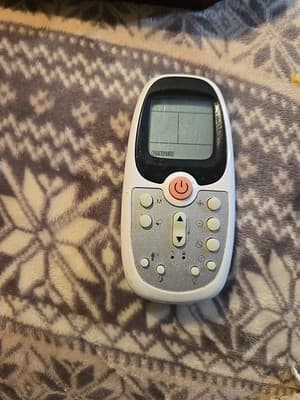 Keystone Air Conditioner Type:R09B/BGCE Remote Control Tested/Works ) - Thumbnail 2