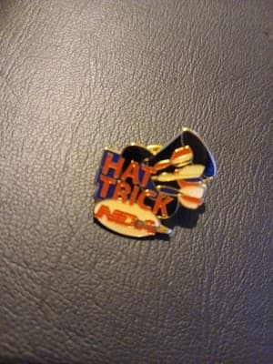 Darts HAT TRICK Triple Bullseye Lapel Pin Pinback Enamel Metal Collectible Sport - Thumbnail 2