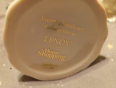 Lenox snowy sweetheart exclusive edition angel snow girl porcelain w/24K gold - Thumbnail 2