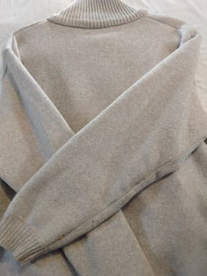 Flece jackt , reversible bomber style with textured beige exterior and plaid int - Thumbnail 14