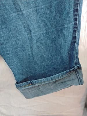 Baby Phat denim Capri shorts, mid-rise with rolled cuffs sizes 20 - Thumbnail 2