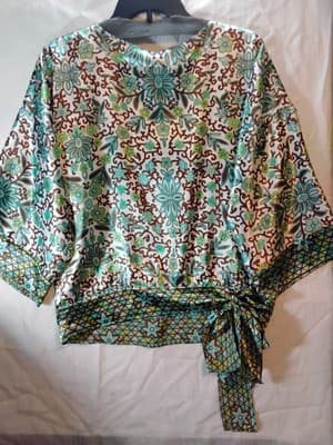 rafaella women's tops 8 & Crown & Ivy M Lime Green Pants sizes 4 - Thumbnail 2