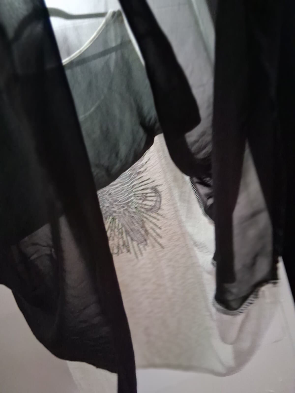 torrid 2 she was like the moon sleeveless top - Image 1