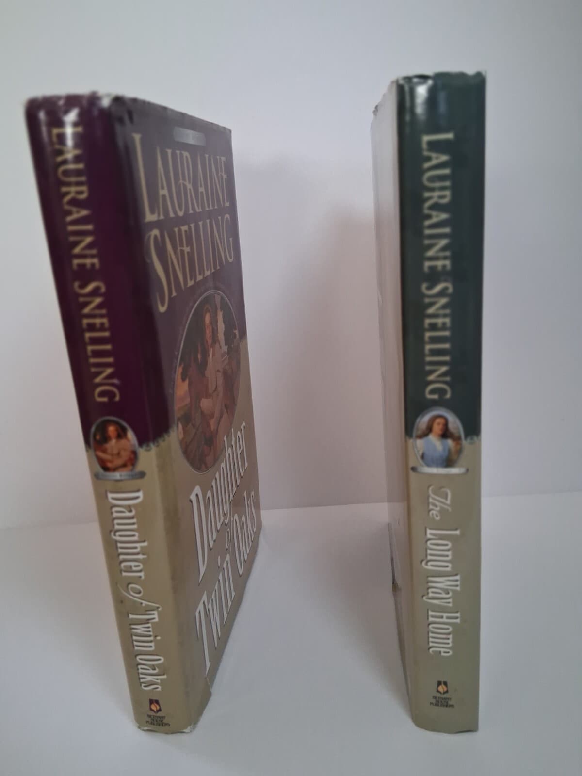 Lauraine Snelling [Daughter of Twin Oaks and The Long Way Home] - Thumbnail 2