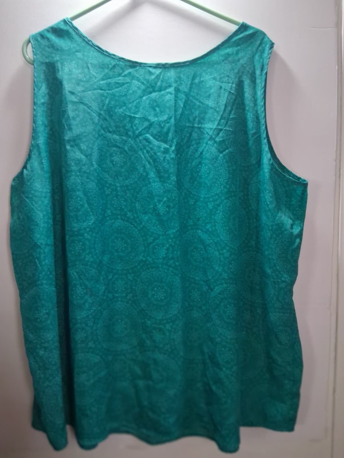 Polyester metallic tank top, Agnes Orinda holographic 2x sleeveless top - Image 1