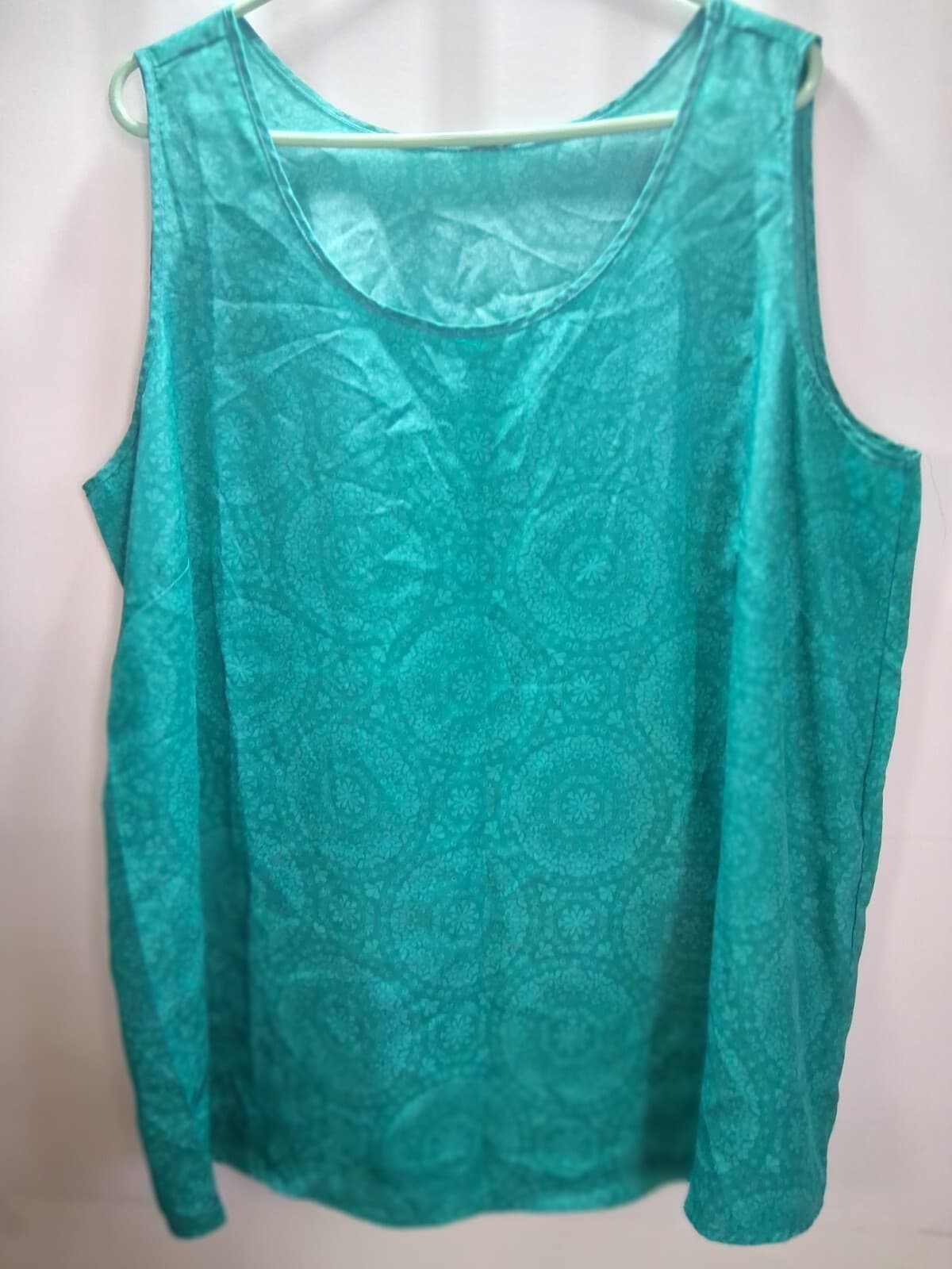 Polyester metallic tank top, Agnes Orinda holographic 2x sleeveless top - Thumbnail 8