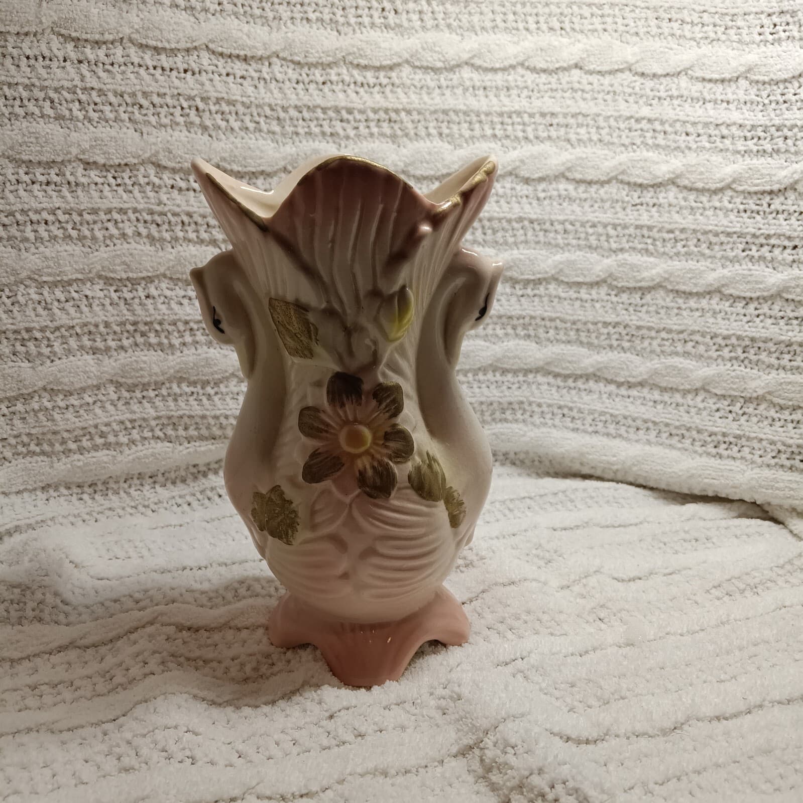 Ceramic vase, Hull Art Pottery Wildflower pattern double- handle vase - Image 1