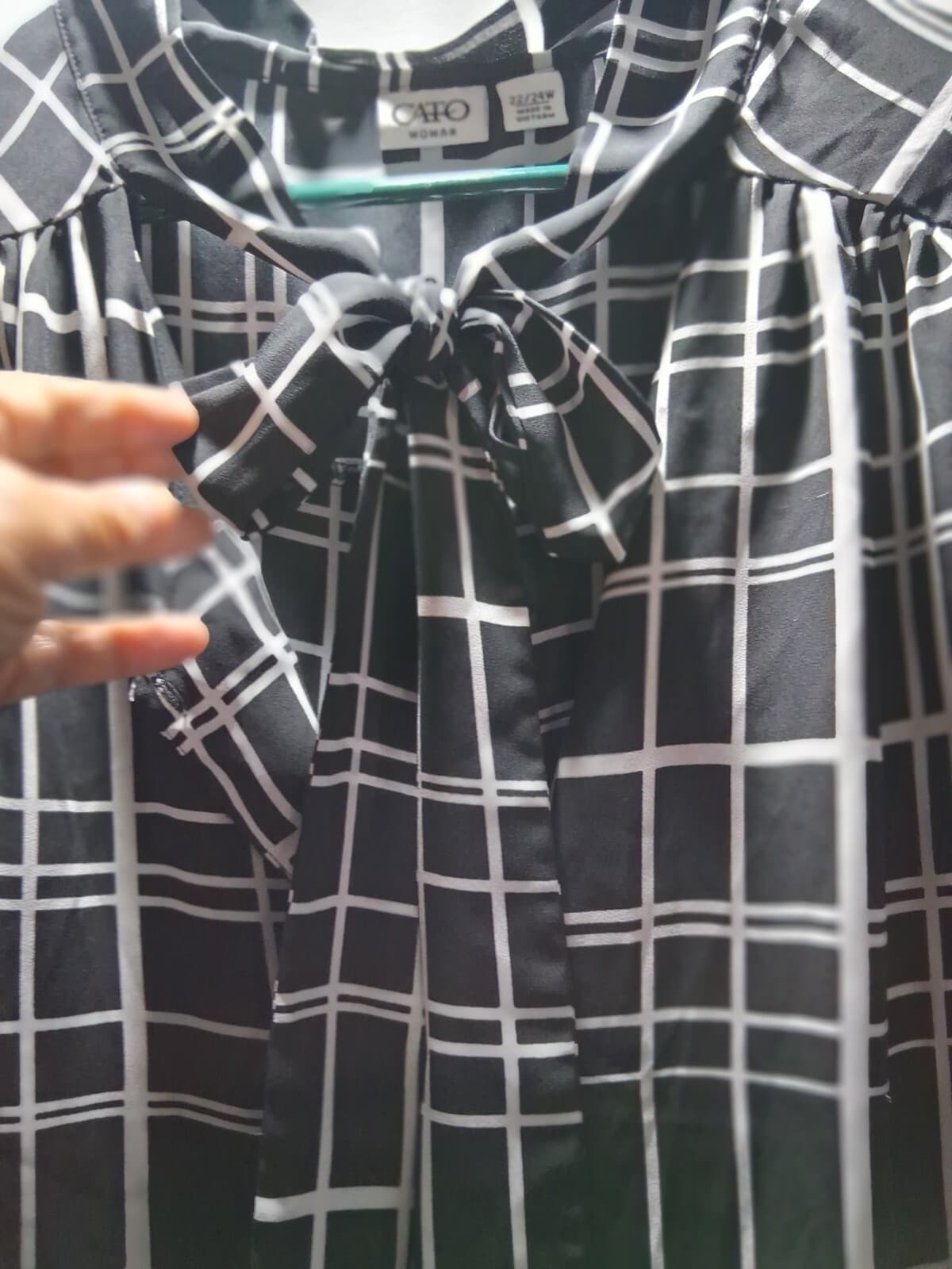 Georgette sleeveless button- up blouse, Torrid black with white windowpane plaid - Thumbnail 11