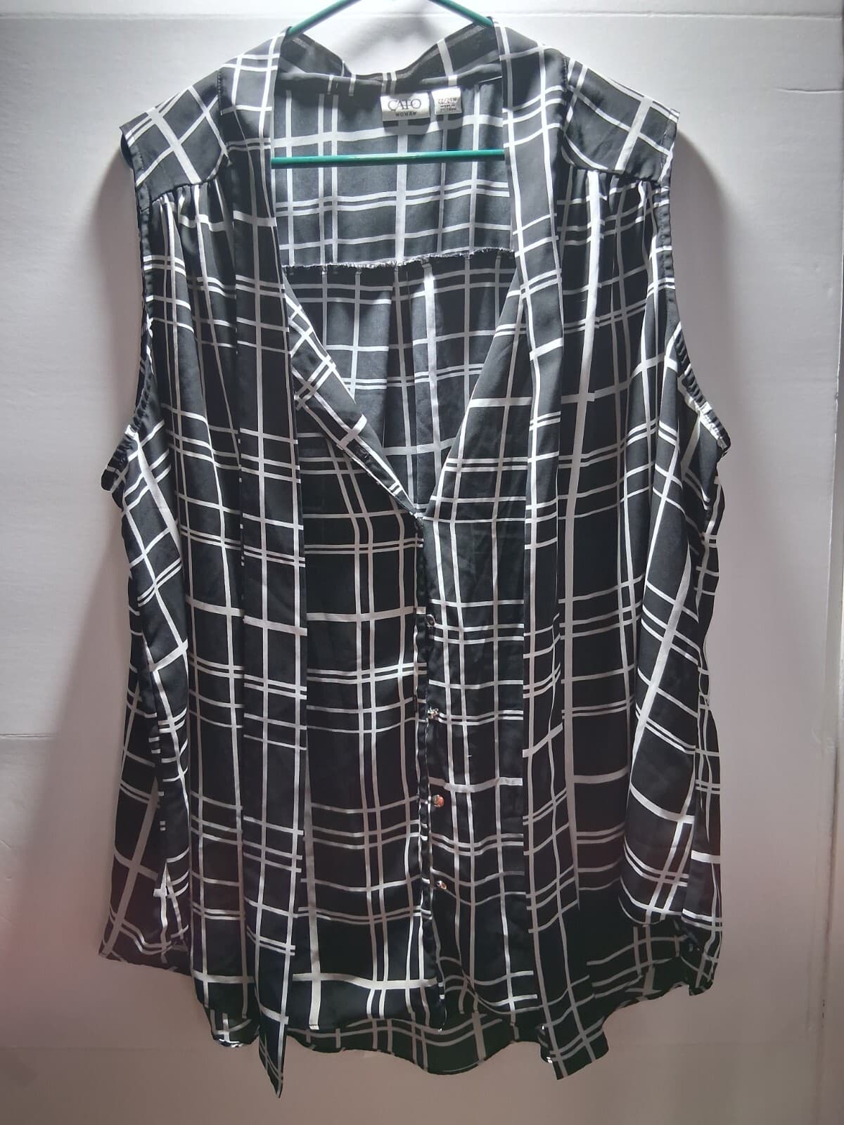 Georgette sleeveless button- up blouse, Torrid black with white windowpane plaid - Image 1