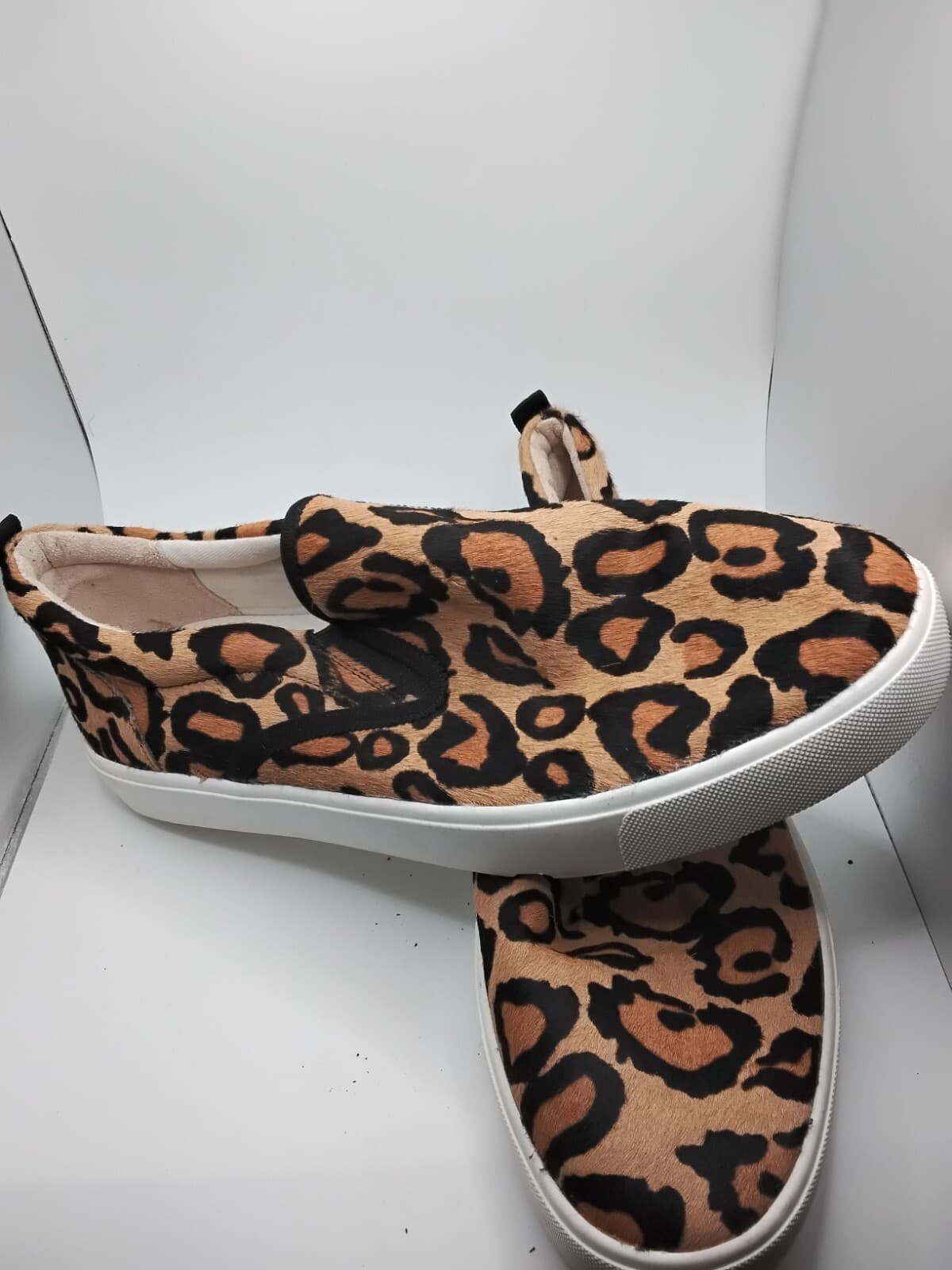 Sam Edelman slip on sneakers, leopard print pattern - Thumbnail 2
